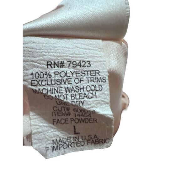 Beautiful women Vintage Intimo Amore Vintage CREAM/WHITE Satin Negligee Floral P - Picture 9 of 12